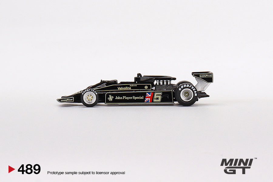 Mini GT Lotus 78 #5 1977 Presentation