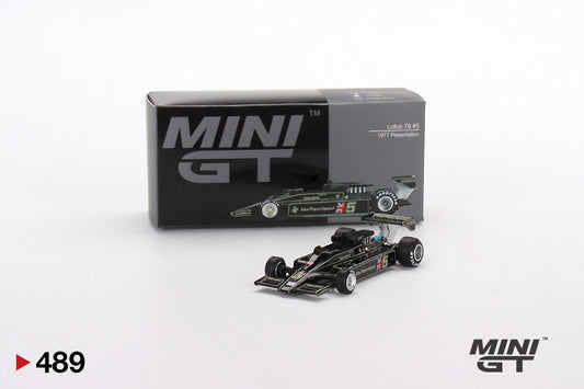 Mini GT Lotus 78 #5 1977 Presentation