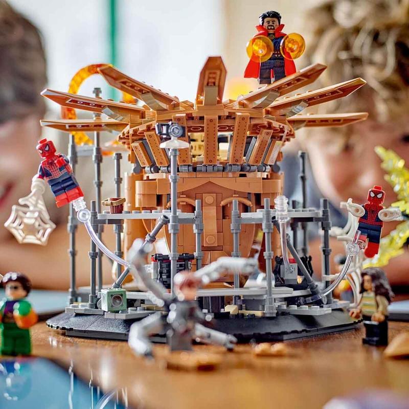 LEGO Marvel Spider Man Final Battle Building Blocks Set - 900 Pieces | 76261