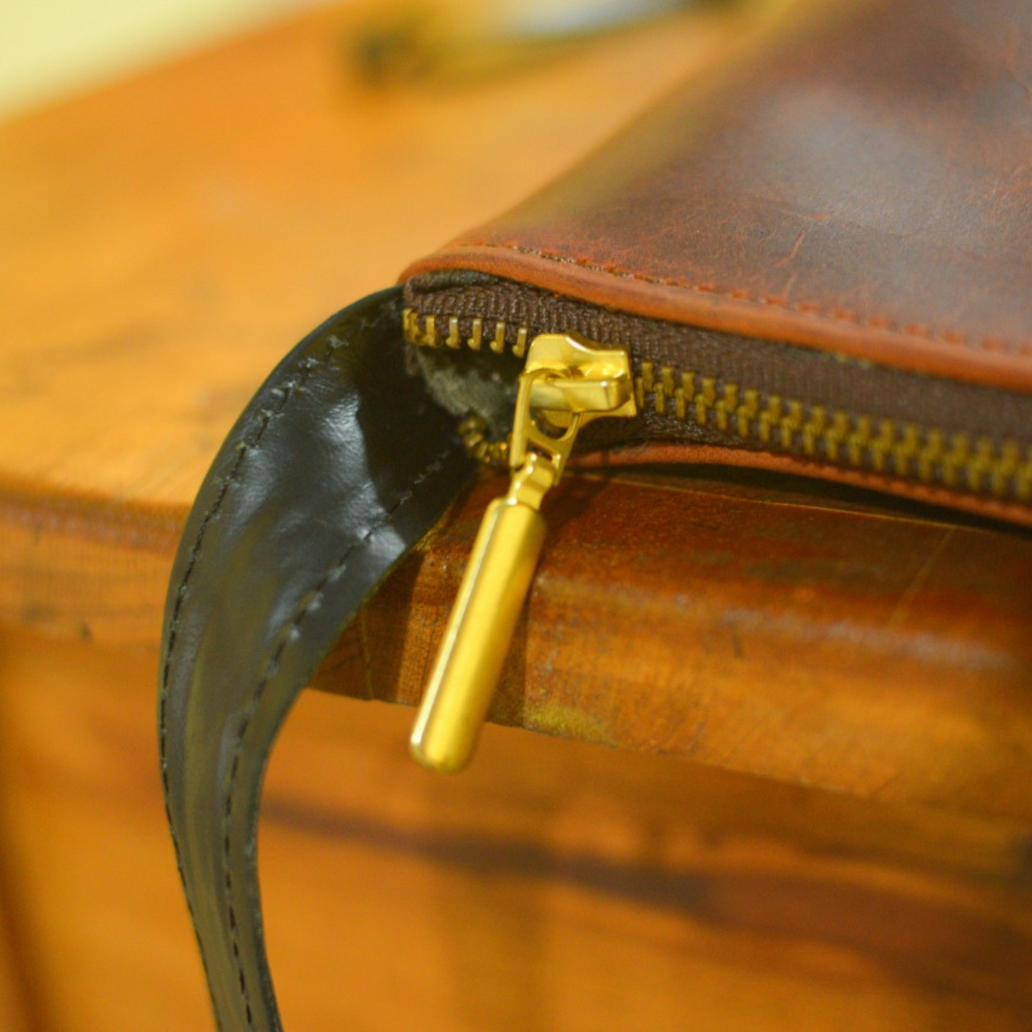 The Royal tote