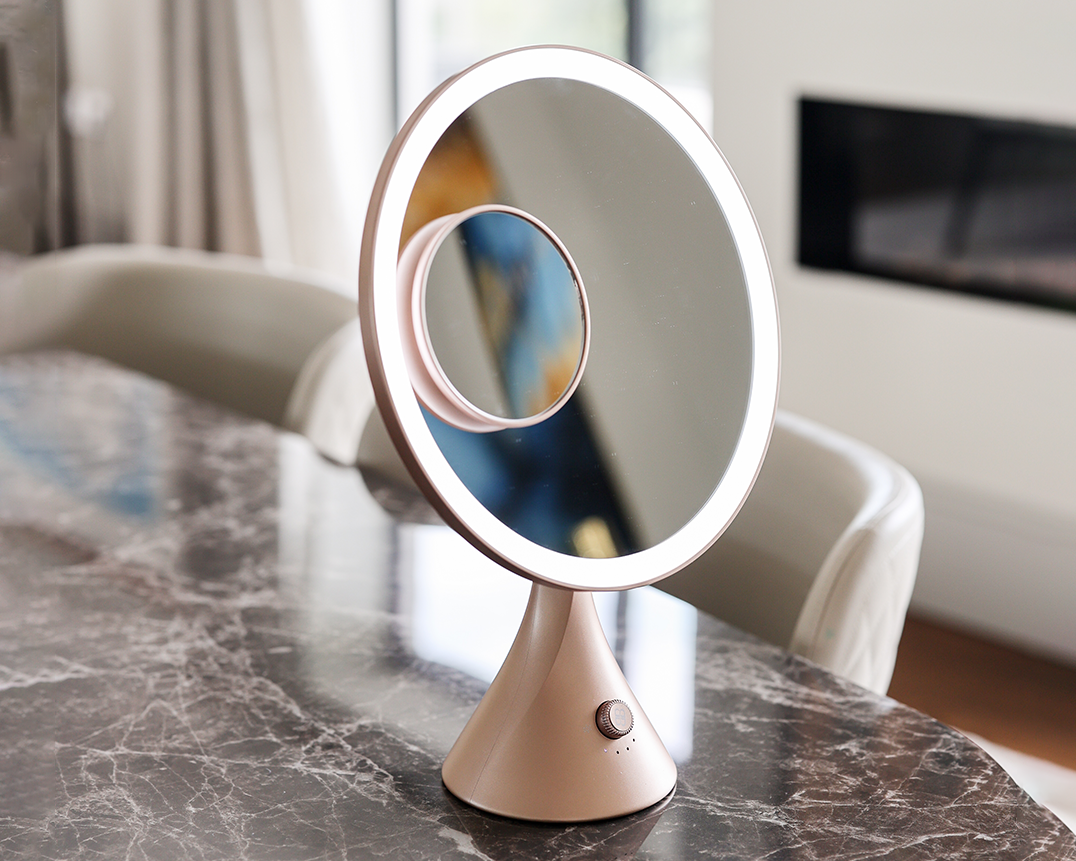 Glow Mirror
