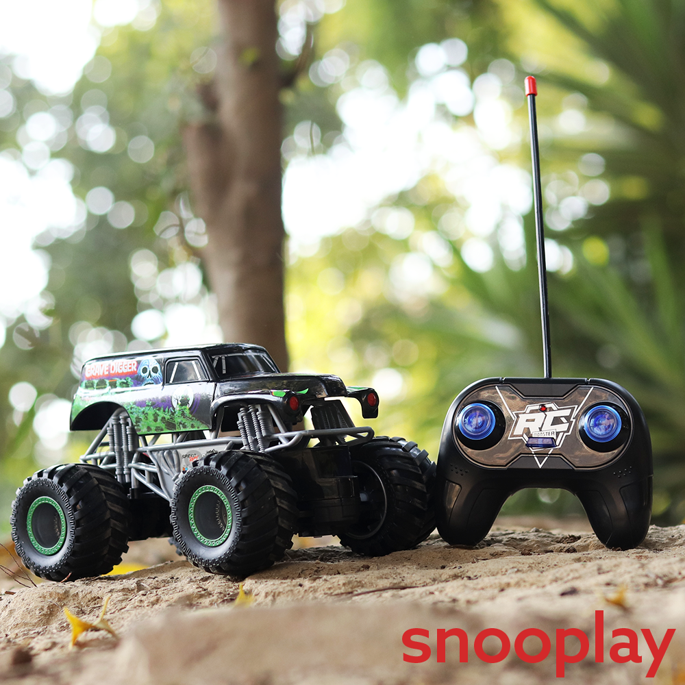 Off-Road Monster Truck