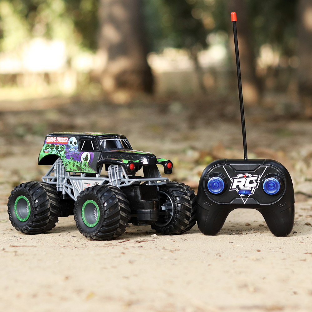 Off-Road Monster Truck