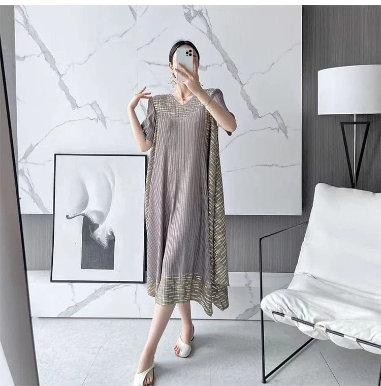 Midi Sleeve Pleated V-Neck Loose Dress