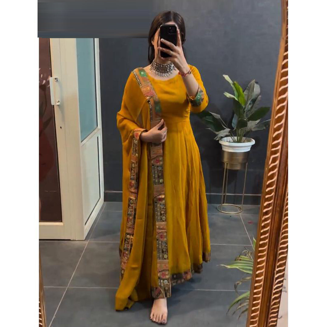 YELLOW PLAIN DESIGNER KURTI WITH LACE BORDER HEAVY DUPATTA
