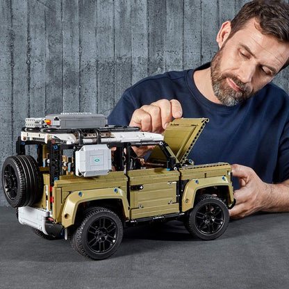Technic Land Rover Defender 42110 Building Kit (2573 Pieces)