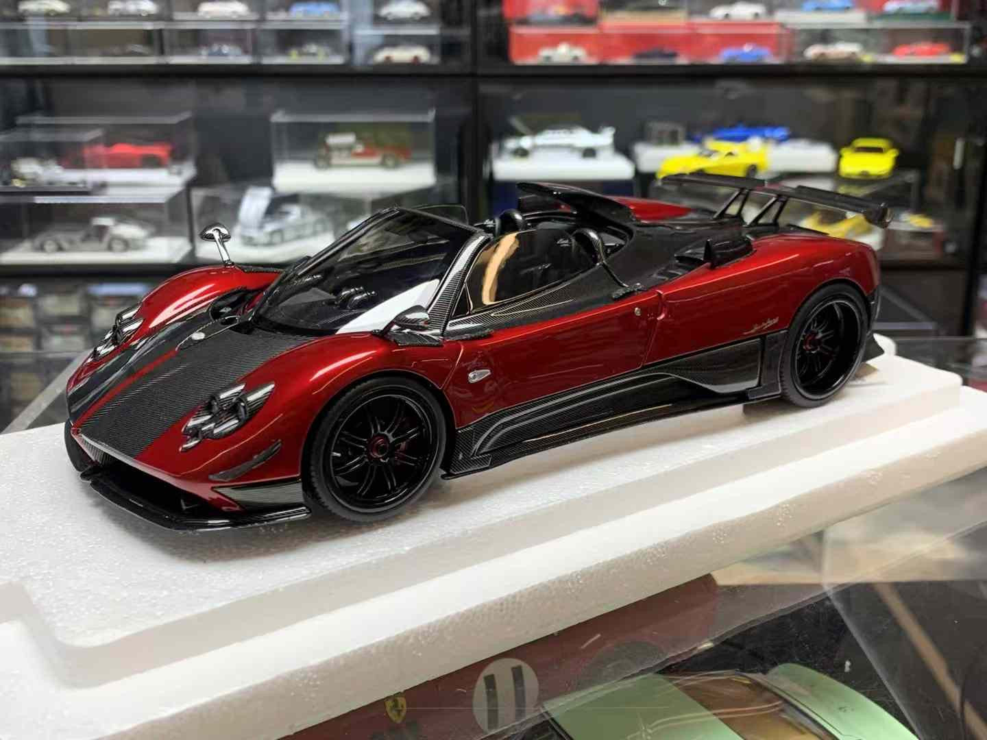 Zonda Pagani Cinque Roadster in 1:18 scale