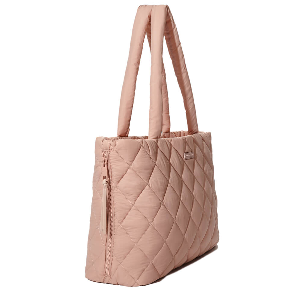 Tote It Blush