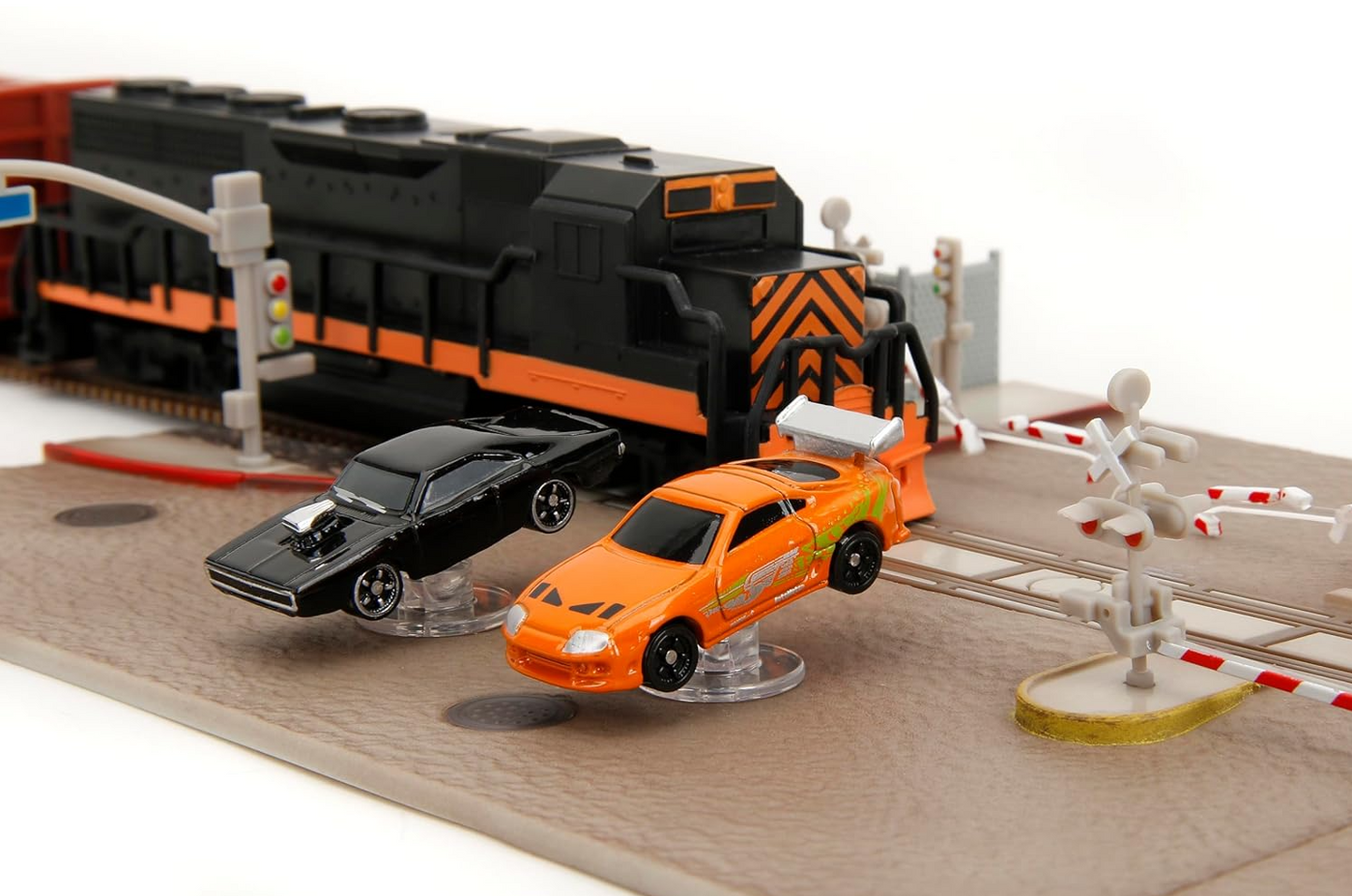 Fast & Furious Final Race Train Nano Scene & 2 1.65" Die-Cast Cars