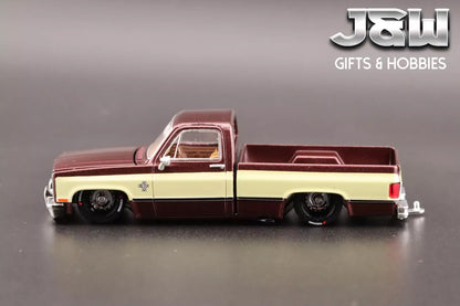 Kaido House x Mini GT Chevrolet Silverado Kaido Vintage Spec V1 - 1:64 scale
