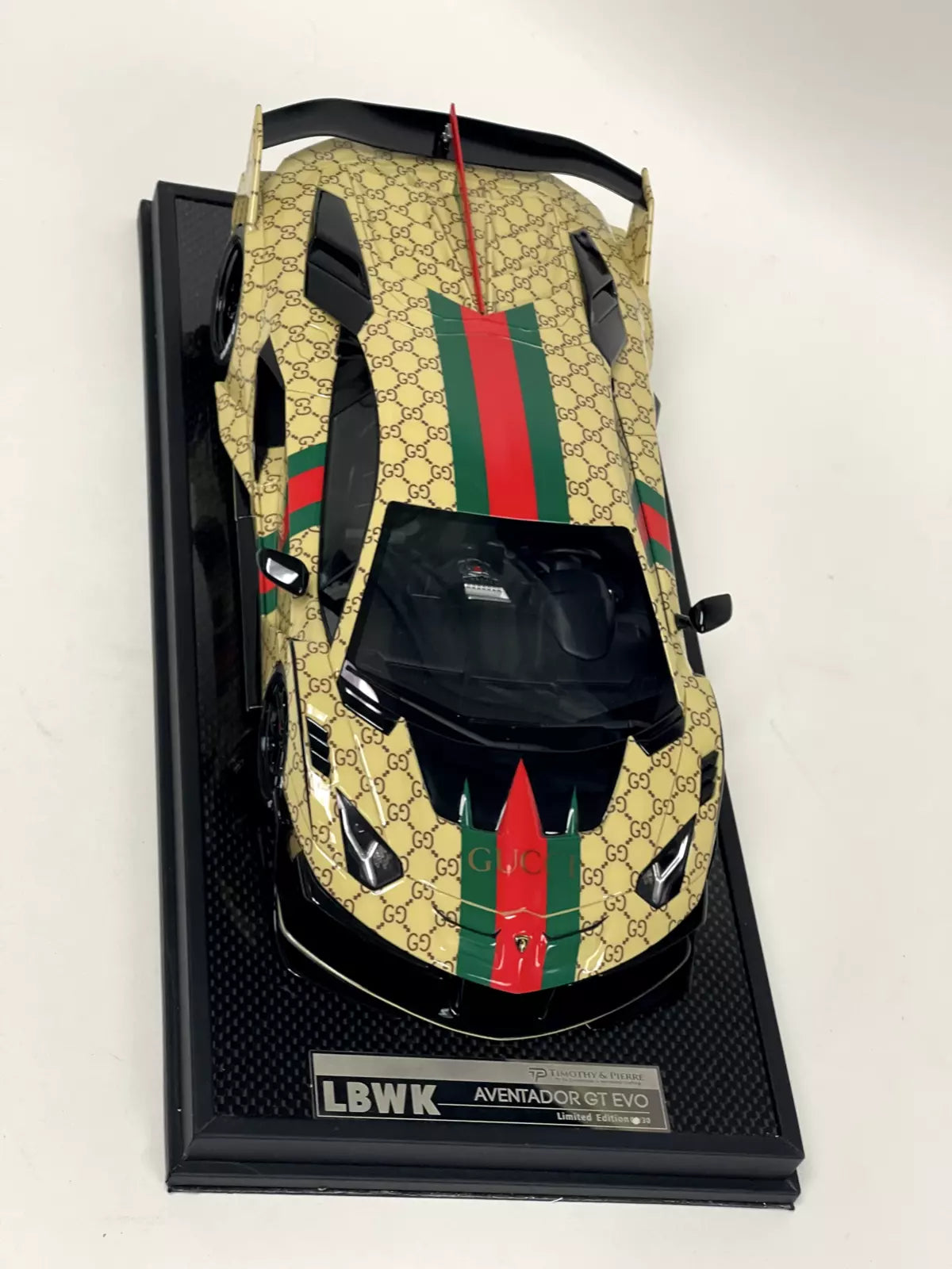 Timothy & Pierre Lamborghini Aventador 700GT Evo Liberty Walk Gucci