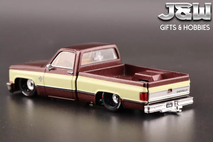 Kaido House x Mini GT Chevrolet Silverado Kaido Vintage Spec V1 - 1:64 scale