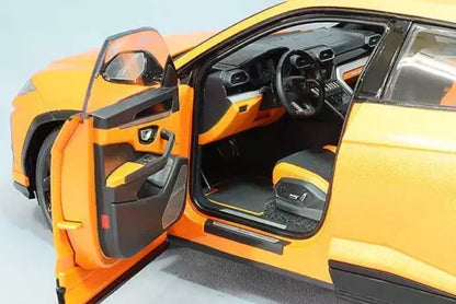 1/18 LAMBORGHINI URUS ORANGE BOREALES / ORANGE PEARL Model Car
